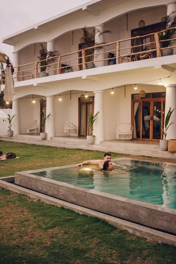 Dreamsea Sri Lanka Hotel Ahangama Bagian luar foto