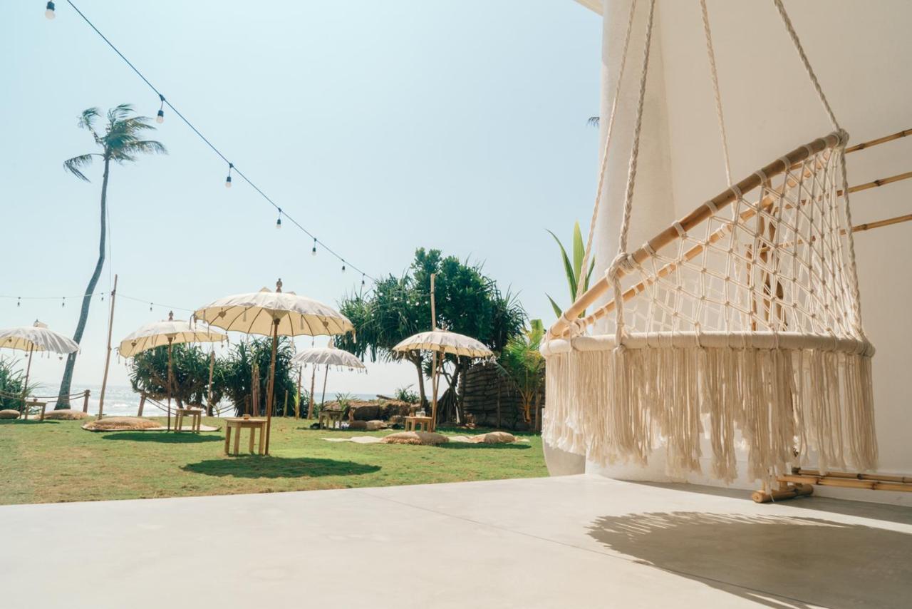 Dreamsea Sri Lanka Hotel Ahangama Bagian luar foto