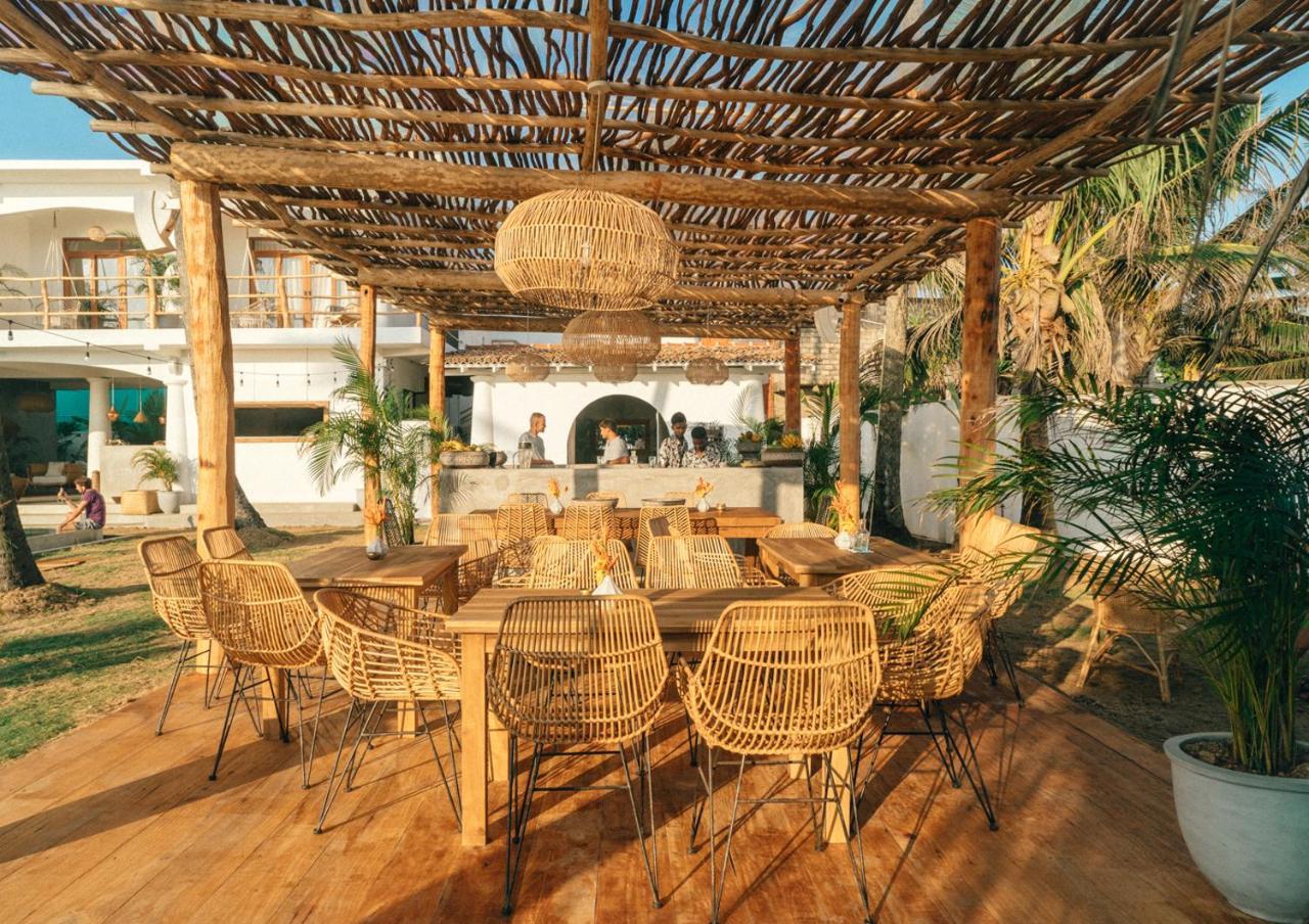 Dreamsea Sri Lanka Hotel Ahangama Bagian luar foto